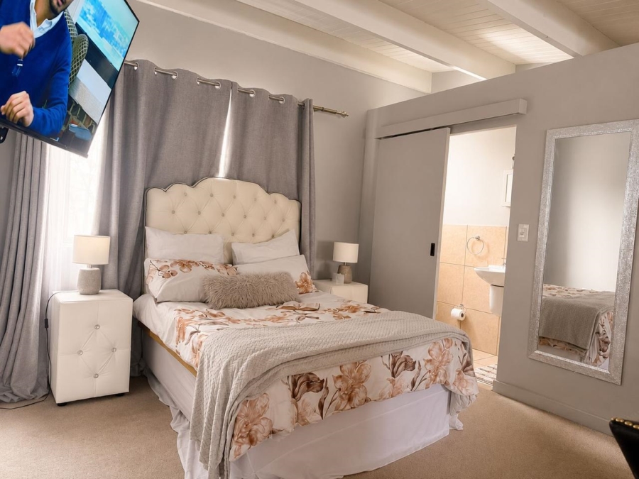 2 Bedroom Property for Sale in Burgundy Estate Western Cape